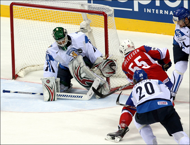 May 12, 2011. Bratislava. World Championship. 1/4 finals. Finland - Norway - 4: 1